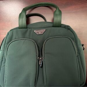 Ellen Tracy padded crossbody bag